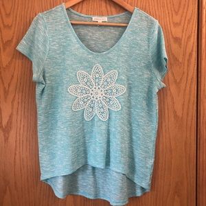 Simple & Cute Flower Top